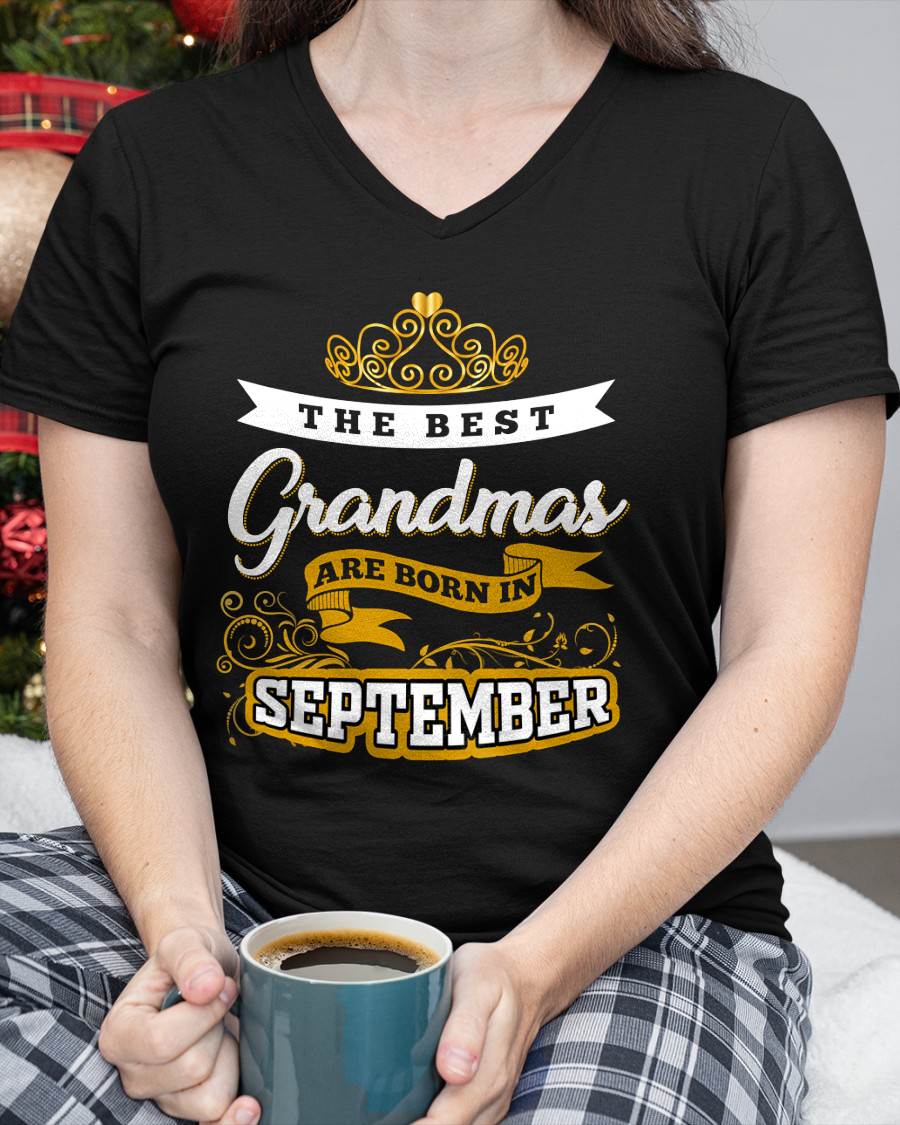 SEPTEMBER GRANDMAS ARE THE BEST - FOR WOMEN - TLEE09 (SKU2605-238-09)