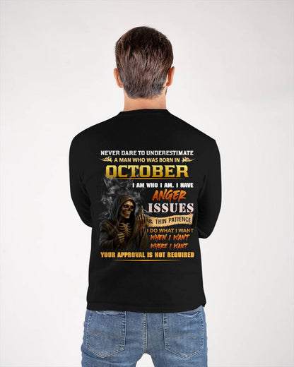 OCTOBER - NEVER UNDERESTIMATE A MAN WHO KNOWS WHO HE IS - FOR MAN - TLEE10 (SKU26T-01156-10)