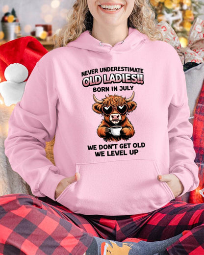 JULY BORN WOMEN LEVEL UP, NEVER GROW OLD SHIRT - FOR WOMEN - TLEE07 (SKU2606-79-07)