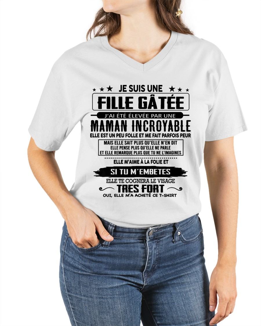 T-SHIRT JE SUIS UNE FILLE CHANCEUSE – CADEAU TOUCHANT DE MAMAN INCROYABLE - fr00 / TLEE00 (SKU26T-0190-00)